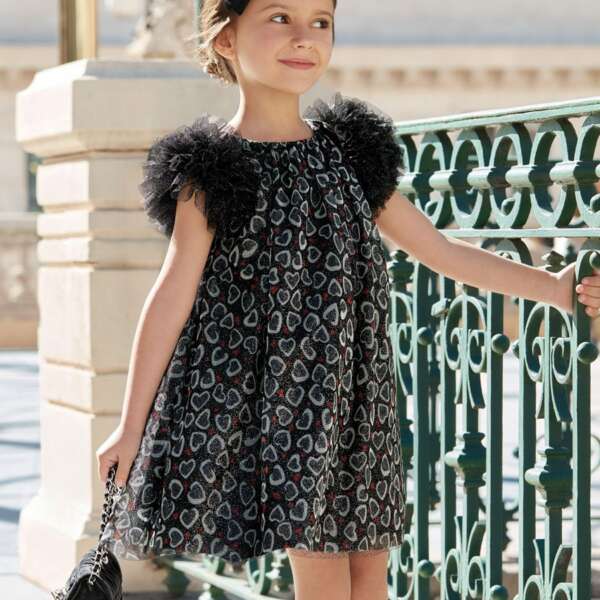 Čierne šaty Abel & Lula so srdiečkami a nariasenými rukávmi | Welcomebaby.sk