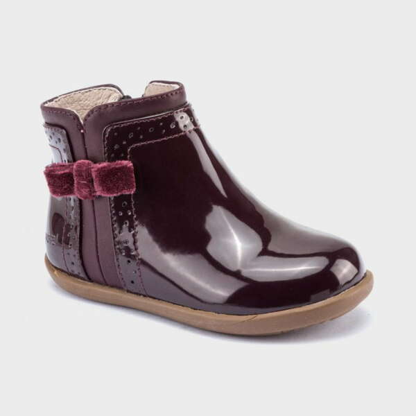 Dievčenské lakované topánky s mašľou Mayoral bordové