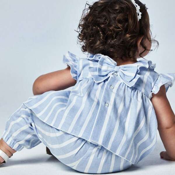 Pruhovaná blúzka s volánmi Mayoral svetlomodrá