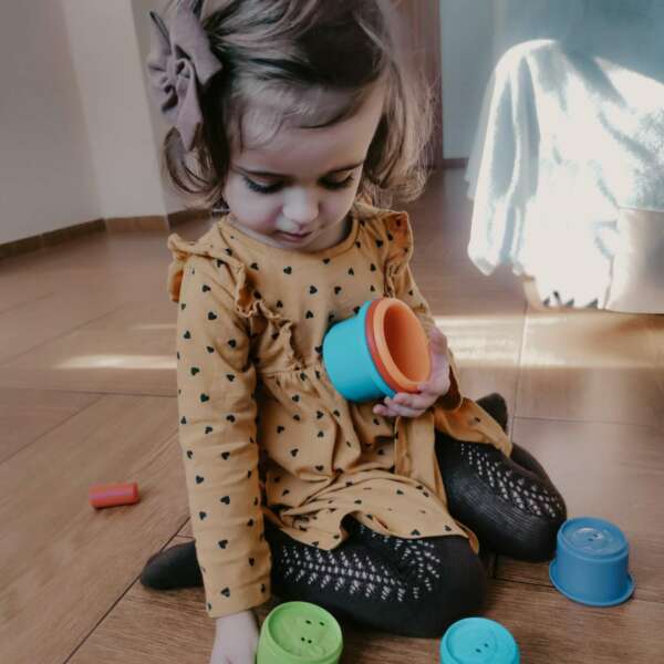 Dievčenské pančuchy s bočným otvoreným vzorom Cóndor hnedé/espresso | Welcomebaby.sk