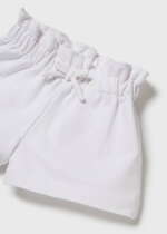 Dievčenské kraťasy v páse nazbierané a na gumu Mayoral biele | Welcomebaby.sk
