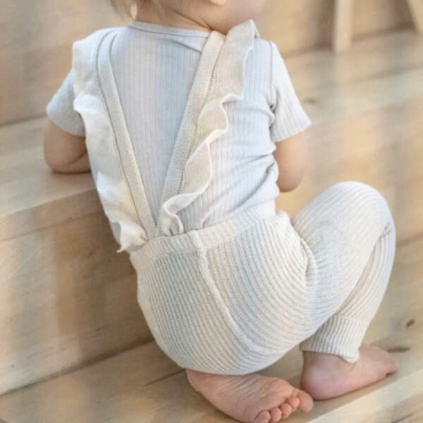 CÓNDOR Pančuchy na traky s volánom krémové bez nožičiek Flounced Suspender Cotton Leggings cream 2401 | Welcomebaby.sk