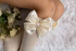 MEIA PATA Hladké podkolienky krémové pearl s dvojitou mašľou Kneesocks With Double Satin and Organza Bow 1124M6 | Welcomebaby.sk