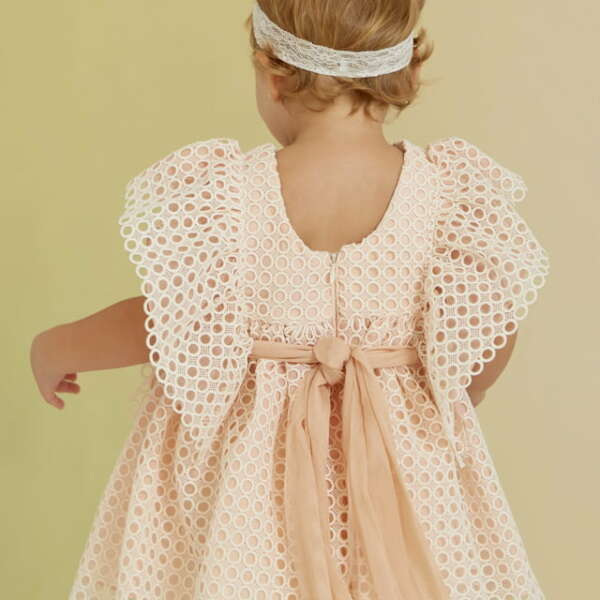 ABEL & LULA Dierkované šaty s objemnými rukávmi marhuľové Guipure Dress natural peach 5009 | Welcomebaby.sk