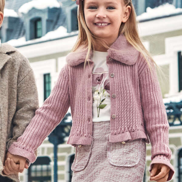 MAYORAL Dievčenský rebrovaný sveter s kožušinovým golierom ružový Cardigan rose 4362 | Welcomebaby.sk