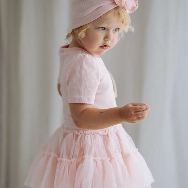 JAMIKS Rebrovaná čiapka s kvetmi NINA ružová JWI108 | Welcomebaby.sk